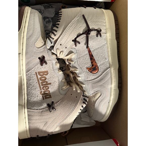 Nike Dunk High “Bodega” (Friends and Family) - size 10M - Picture 3 of 6